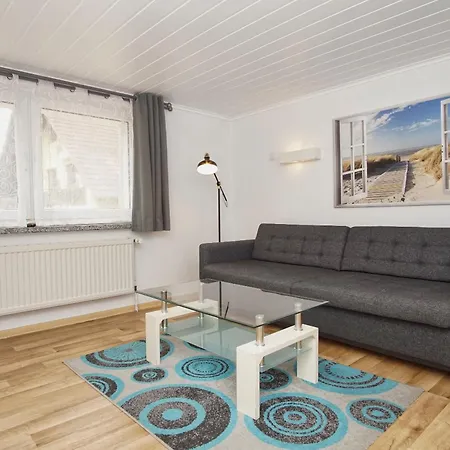 Ferienhus - Mit Terrasse, Gratis Nutzung Vom Ahoi Erlebnisbad Und Sauna In Sellin Ferienhaus Baabe